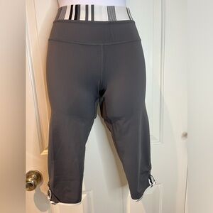 Lululemon Gray Crop Leggings - vintage